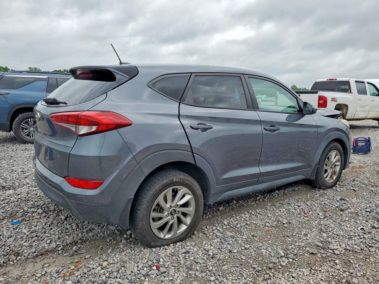 2017 HYUNDAI TUCSON SE — снимка 3