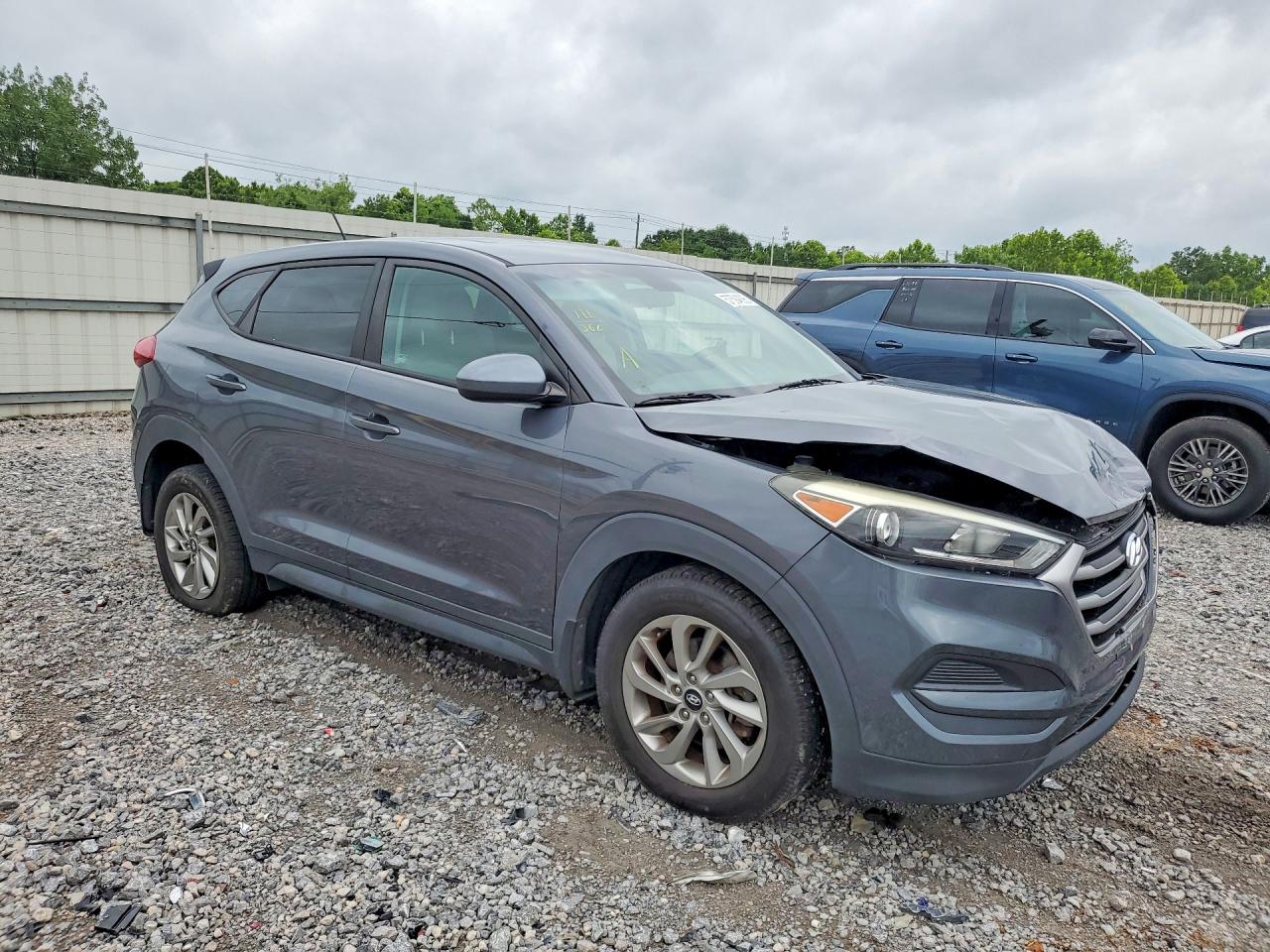2017 HYUNDAI TUCSON SE — снимка 4