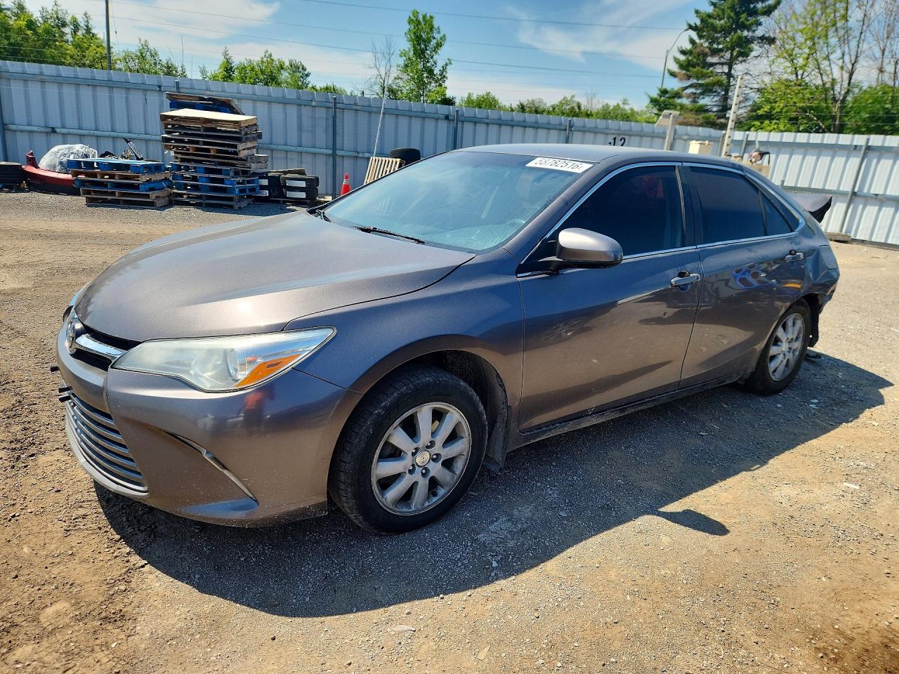 2015 TOYOTA CAMRY LE