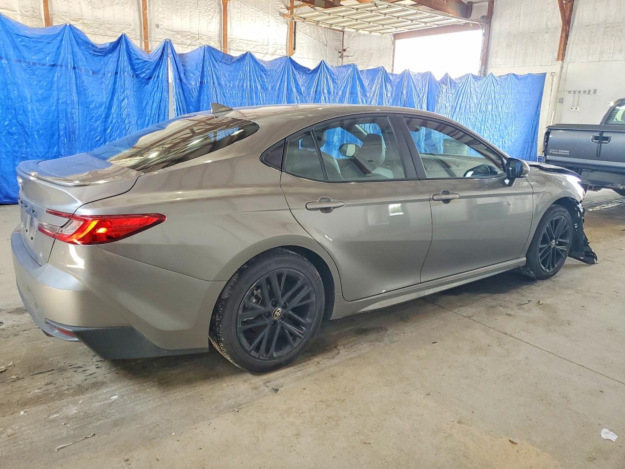 2026 TOYOTA CAMRY SE — снимка 3