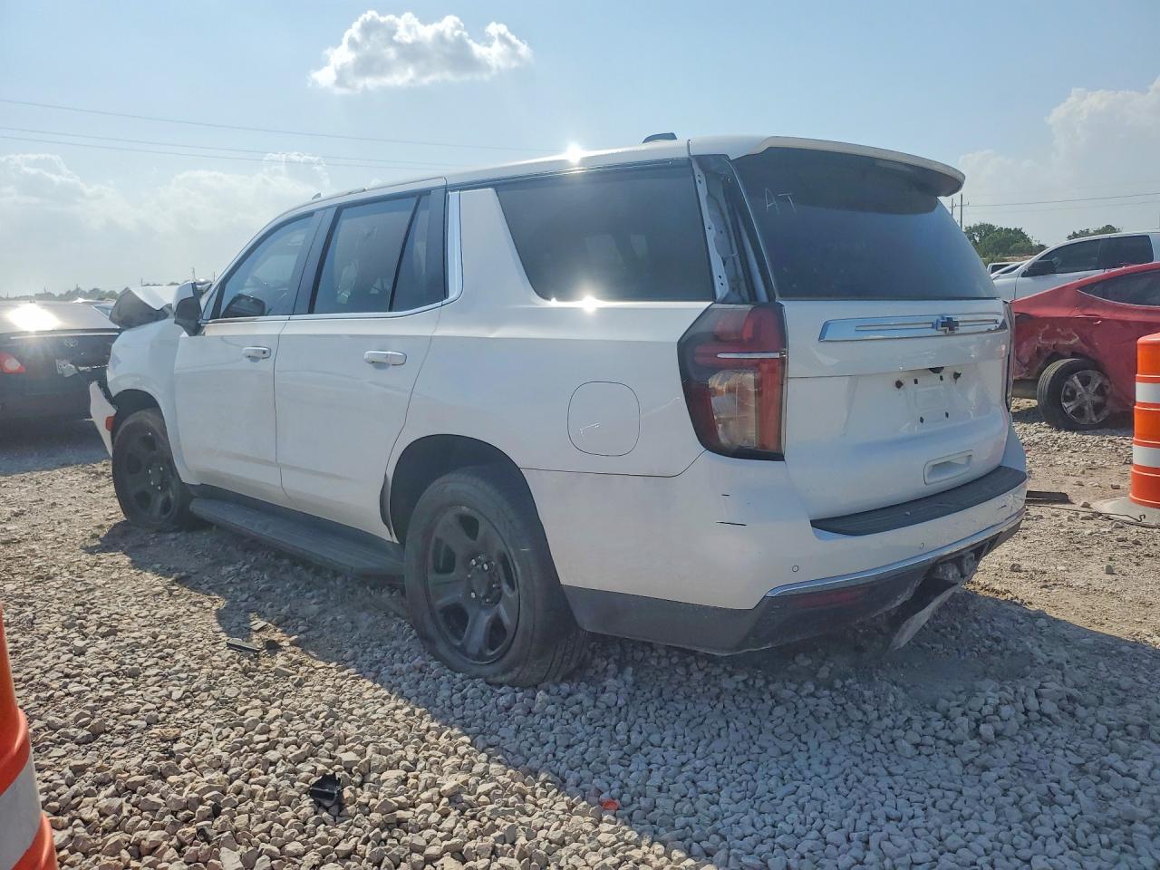 2023 CHEVROLET TAHOE C1500 — снимка 2