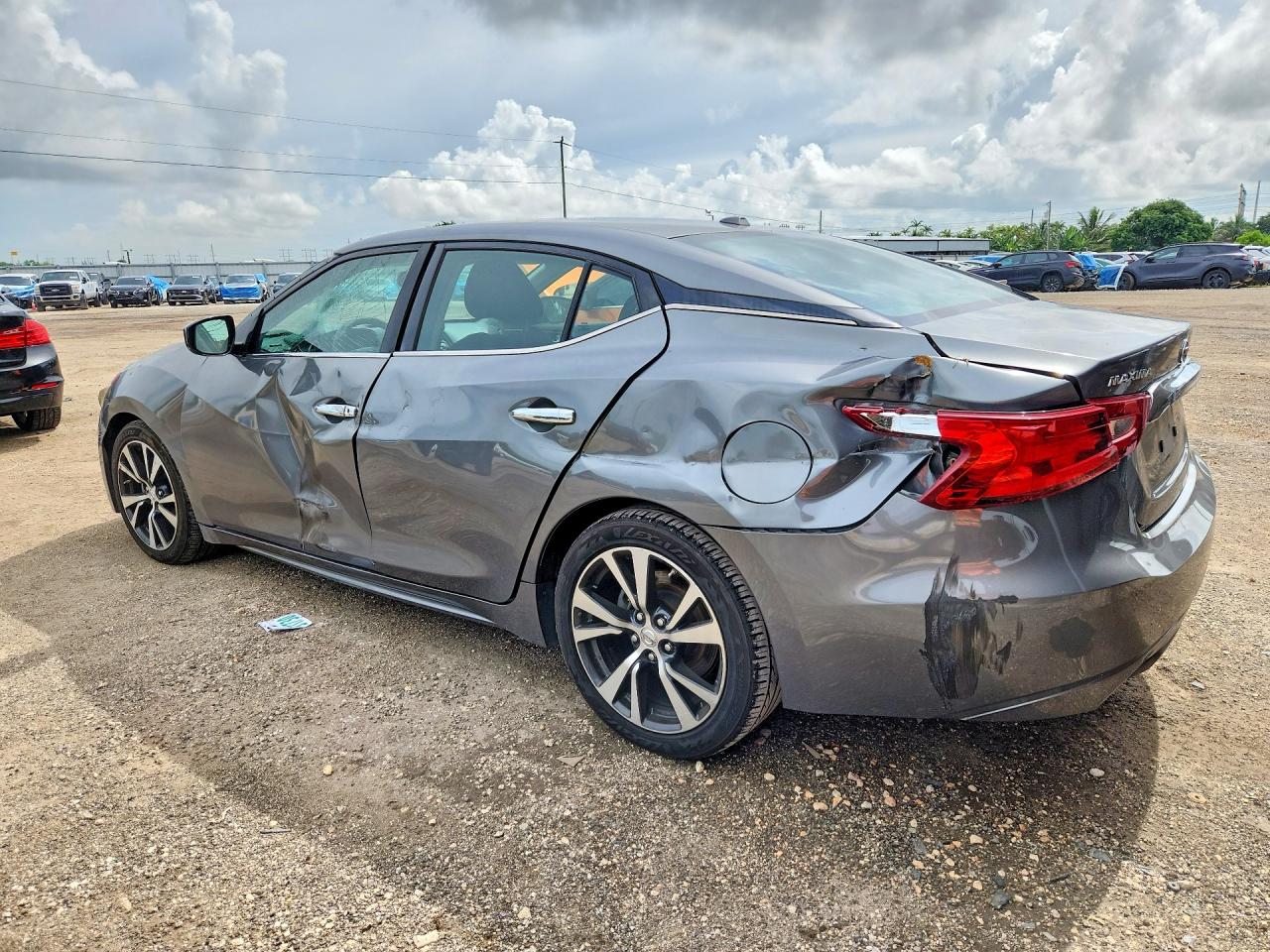 2017 NISSAN MAXIMA 3.5 S — снимка 2