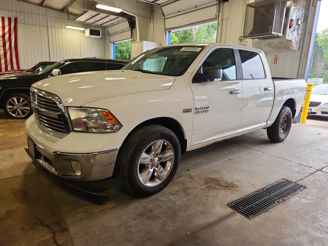 2018 RAM 1500 SLT