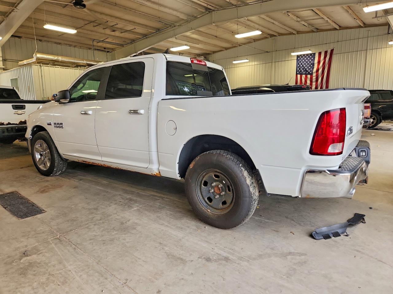 2018 RAM 1500 SLT — снимка 2