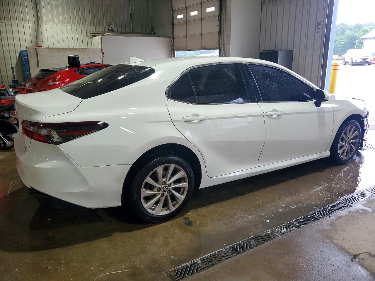 2022 TOYOTA CAMRY LE — снимка 3