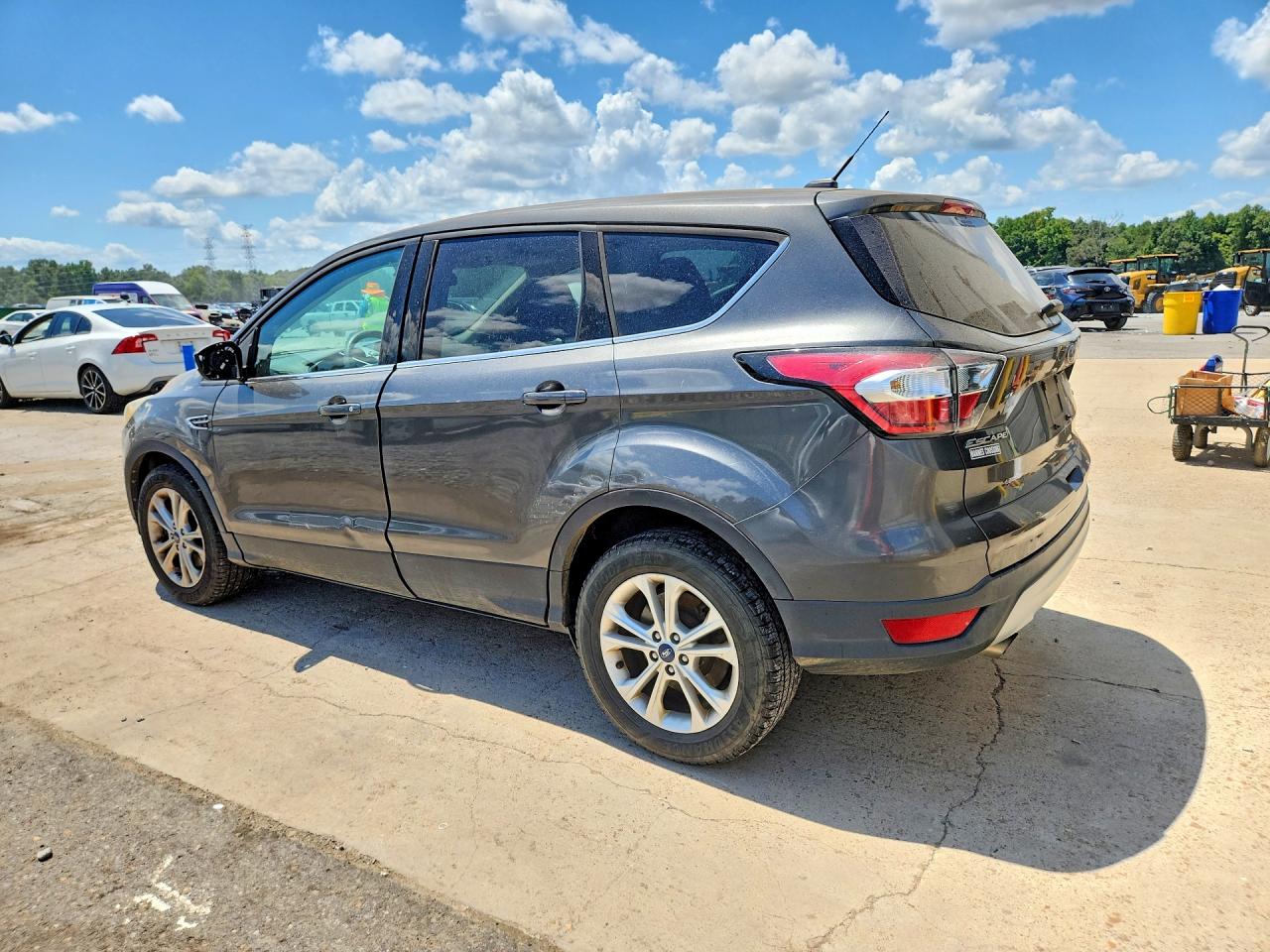 2017 FORD ESCAPE SE — снимка 2