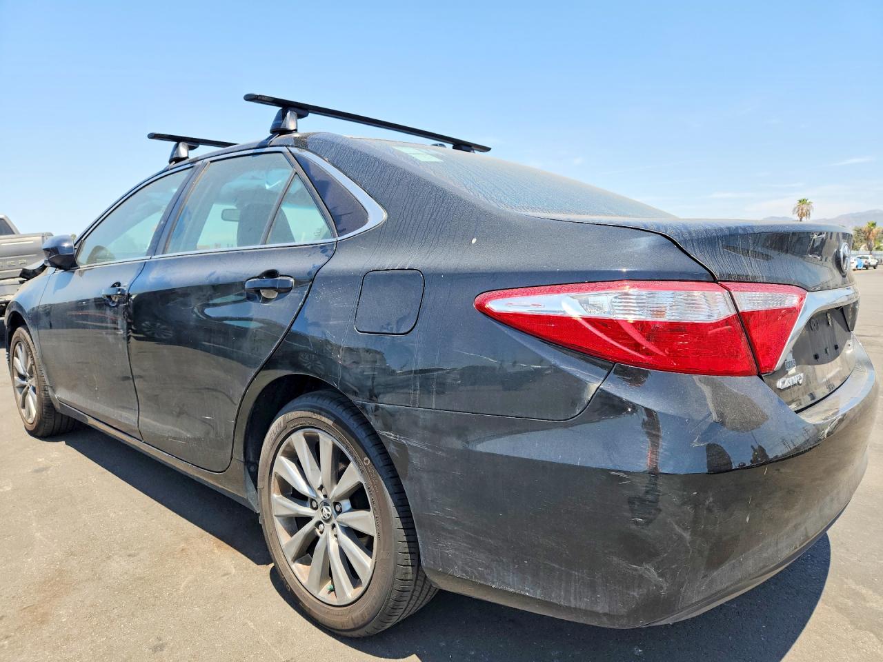 2016 TOYOTA CAMRY XLE — снимка 2
