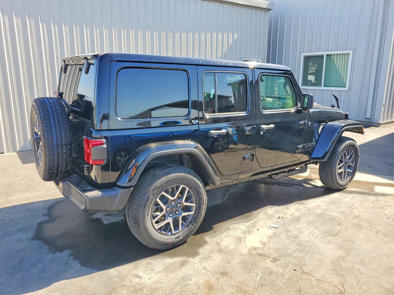2026 JEEP WRANGLER SAHARA — снимка 3