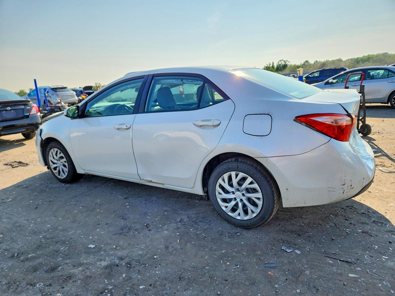 2017 TOYOTA COROLLA LE — снимка 2