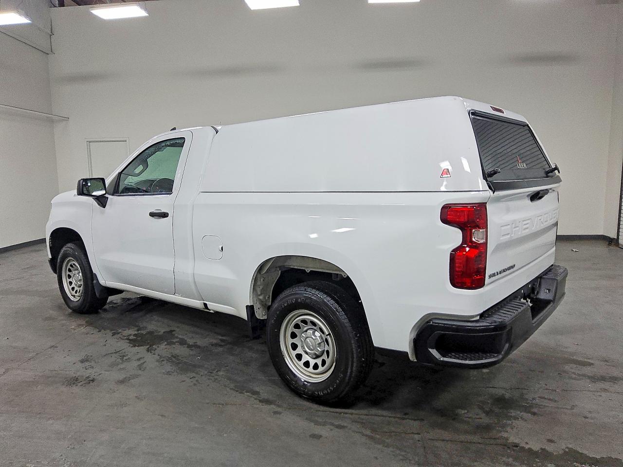 2023 CHEVROLET SILVERADO C1500 — снимка 2