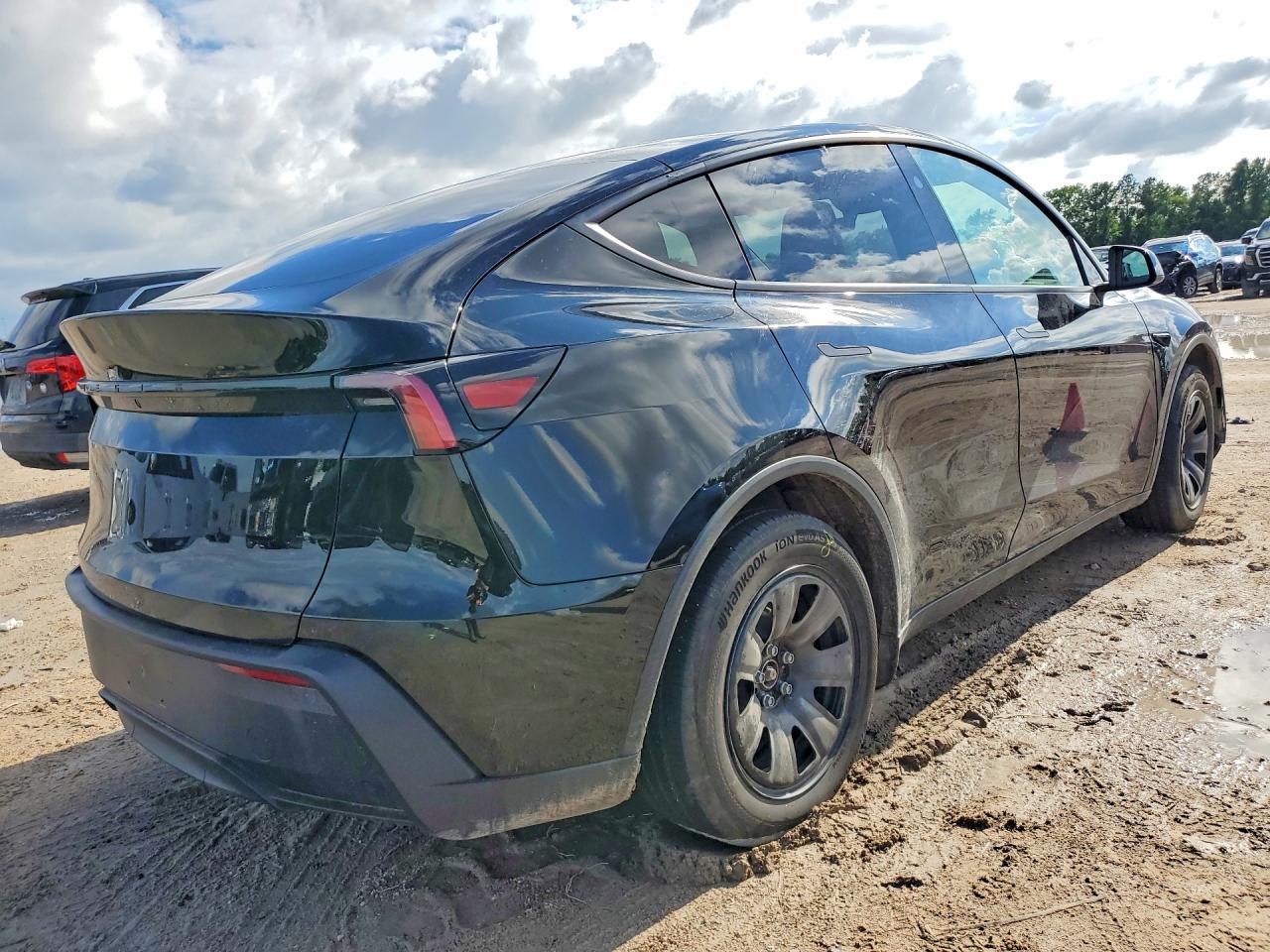 2026 TESLA MODEL Y — снимка 3