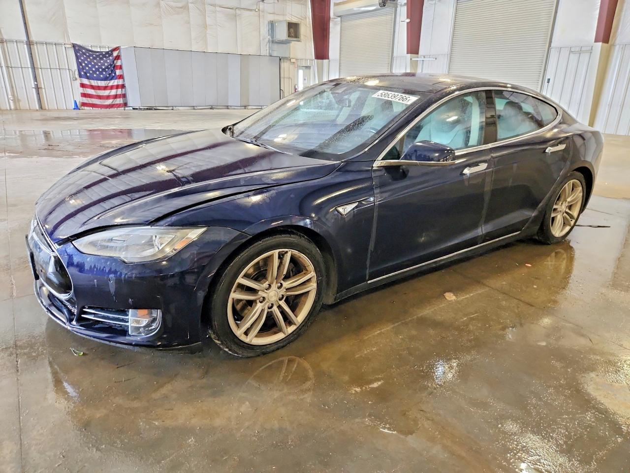 2015 TESLA MODEL S 85D