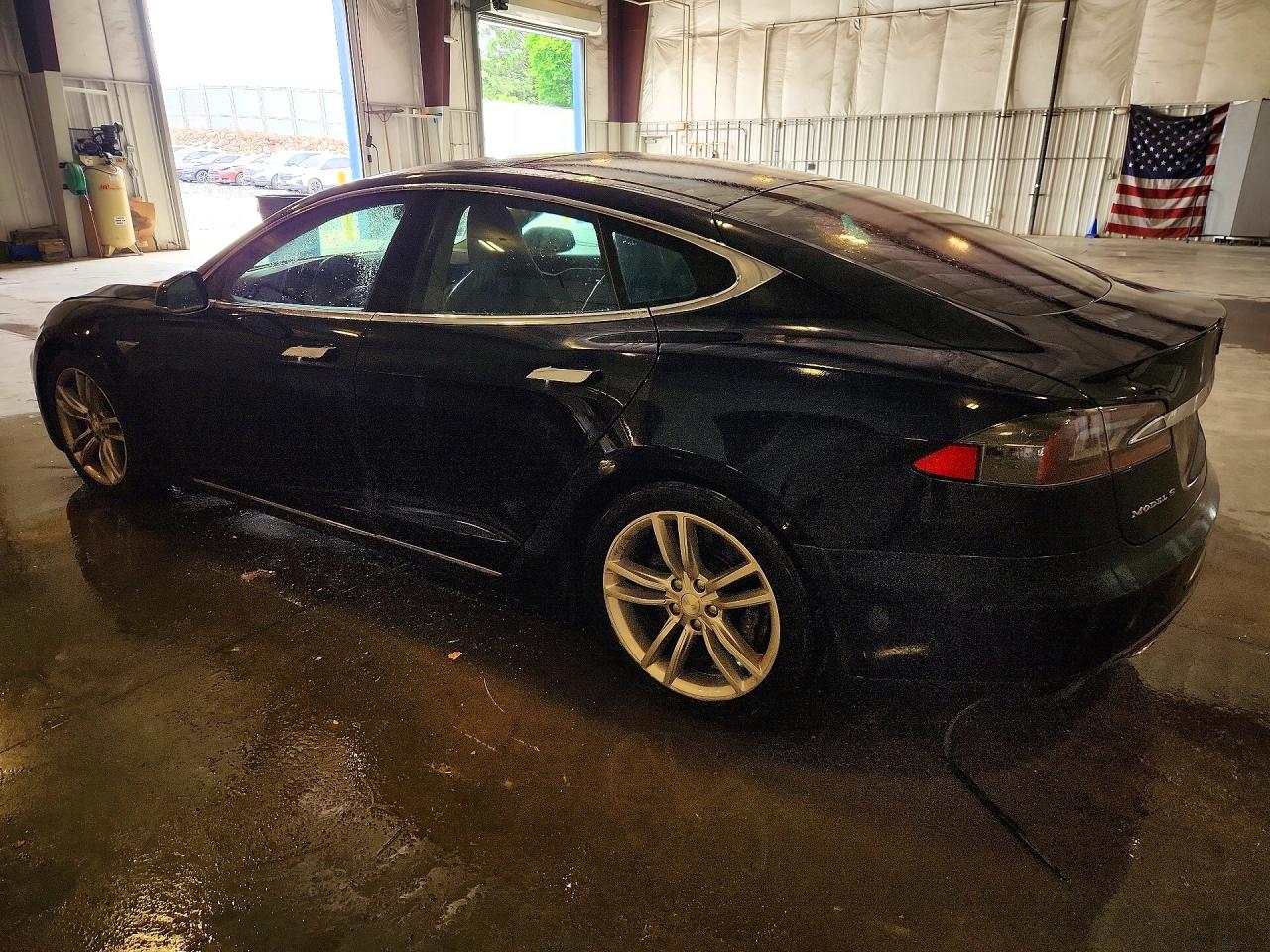 2015 TESLA MODEL S 85D — снимка 2