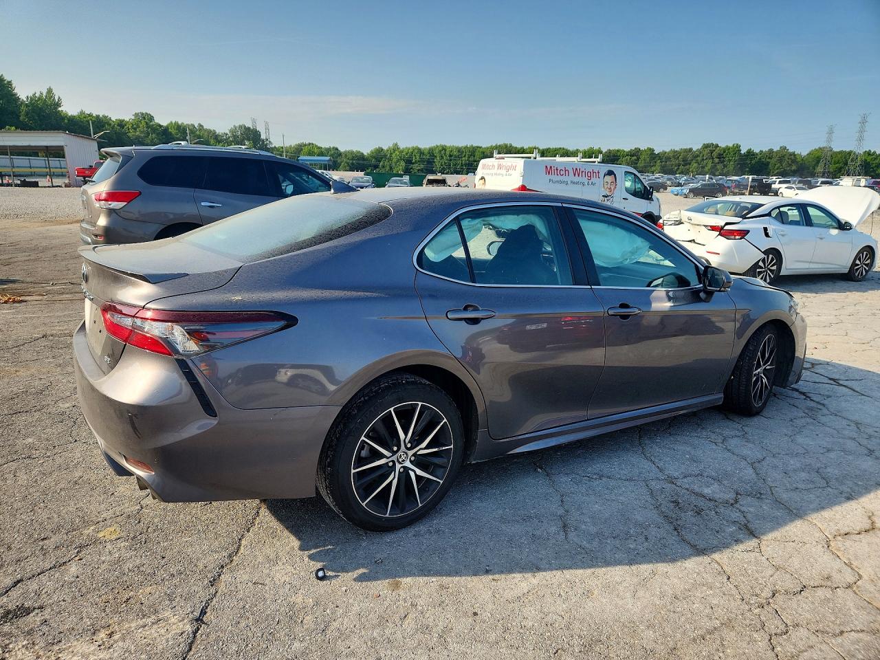 2024 TOYOTA CAMRY SE — снимка 3
