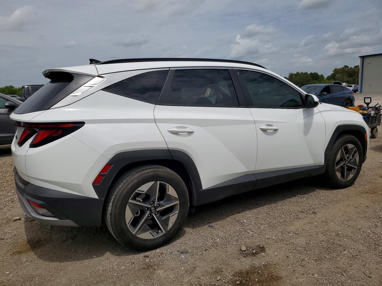 2025 HYUNDAI TUCSON SEL — снимка 3