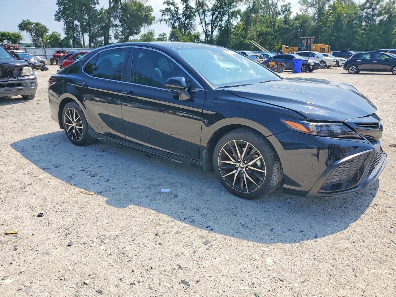 2021 TOYOTA CAMRY SE — снимка 4