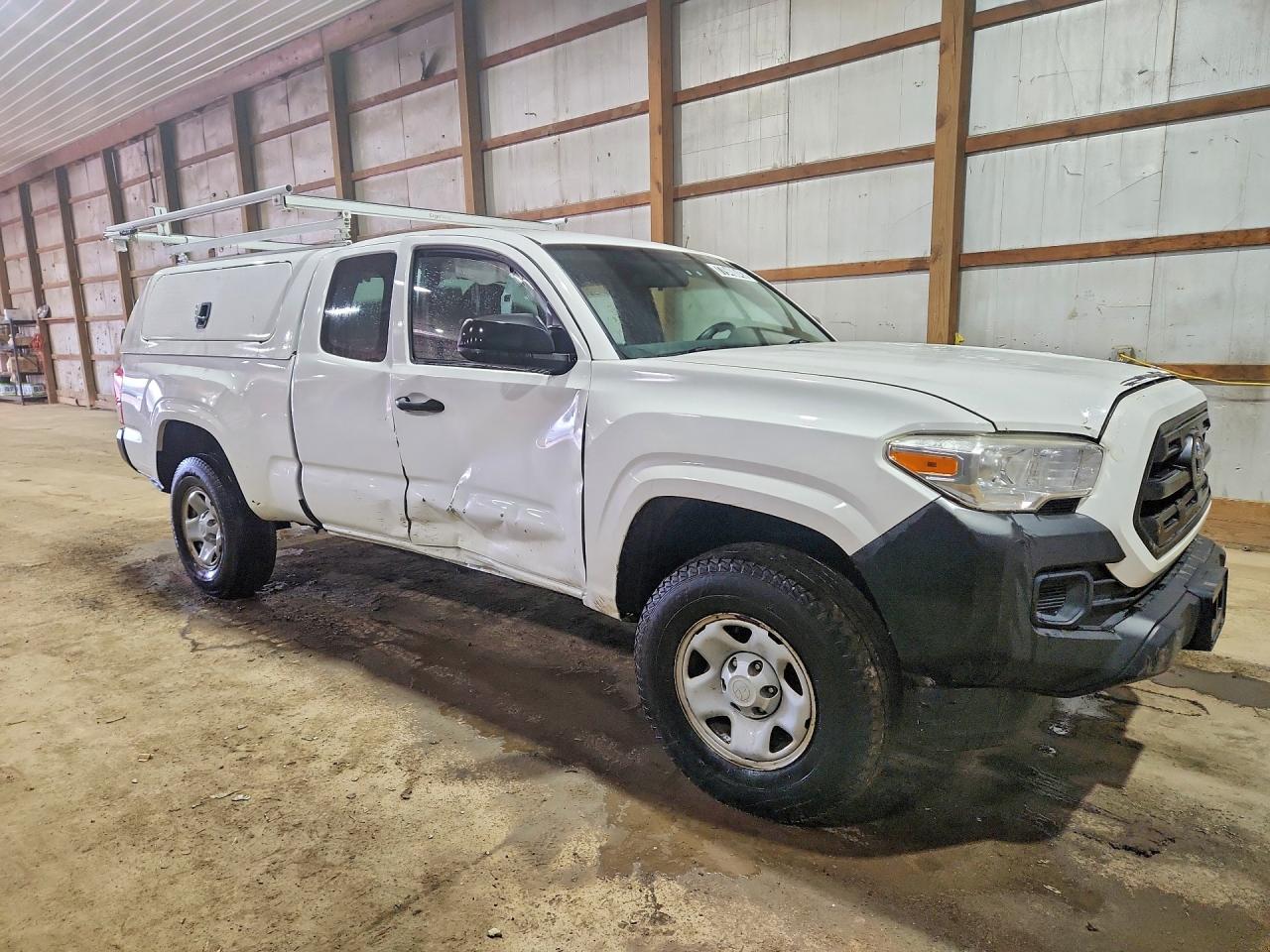 2017 TOYOTA TACOMA — снимка 4
