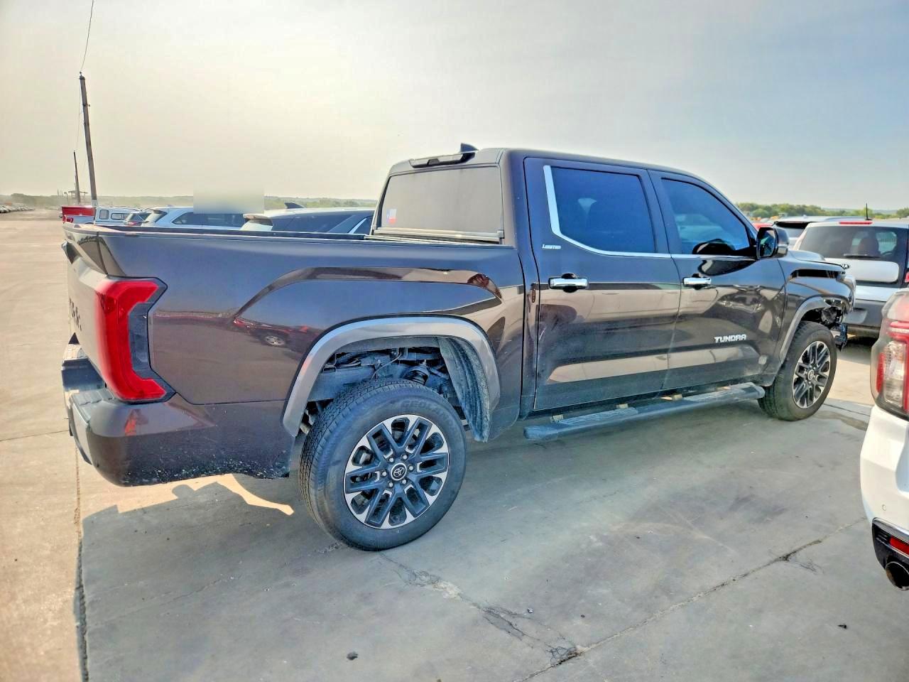 2024 TOYOTA TUNDRA CREWMAX LIMITED — снимка 3