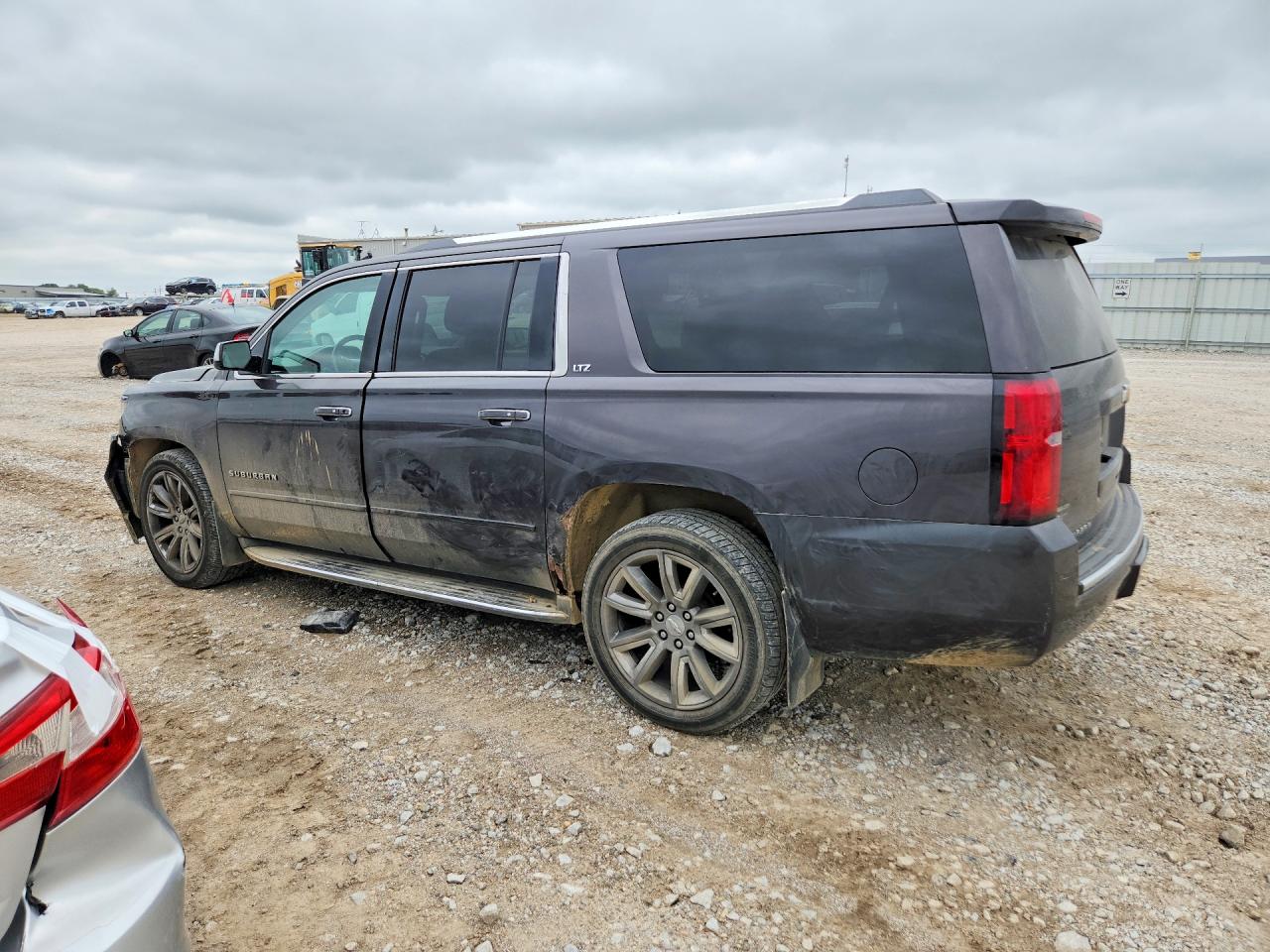 2015 CHEVROLET SUBURBAN K1500 LTZ — снимка 2