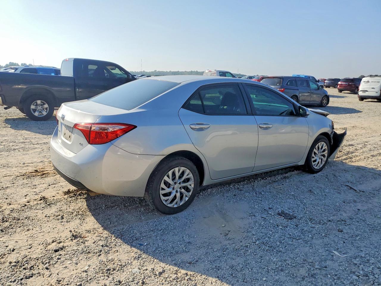 2019 TOYOTA COROLLA LE — снимка 3