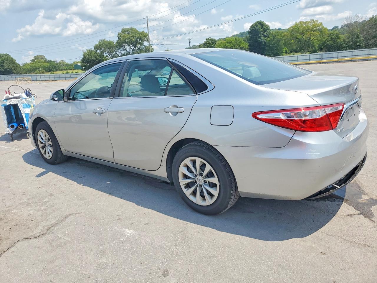 2016 TOYOTA CAMRY LE — снимка 2
