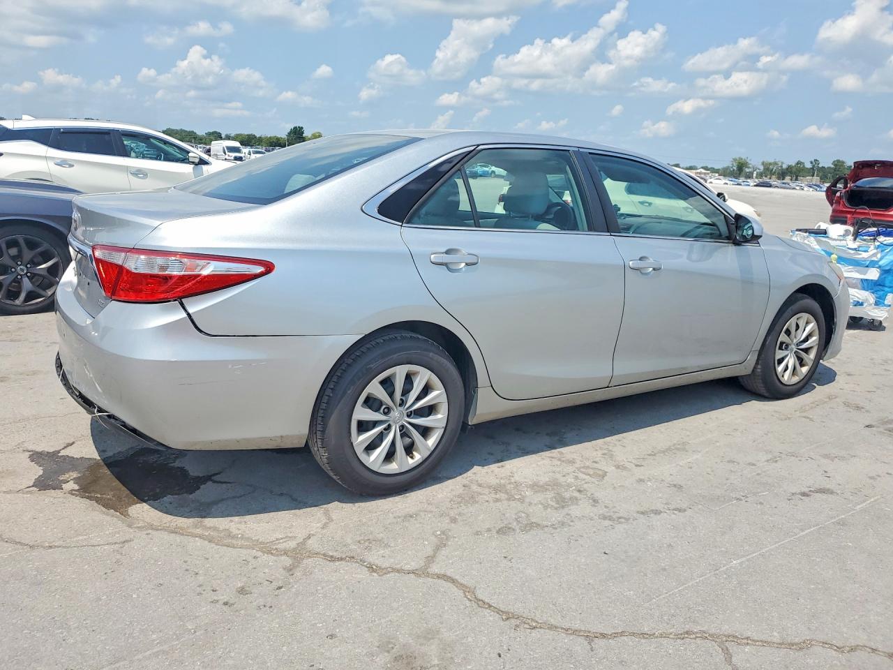 2016 TOYOTA CAMRY LE — снимка 3