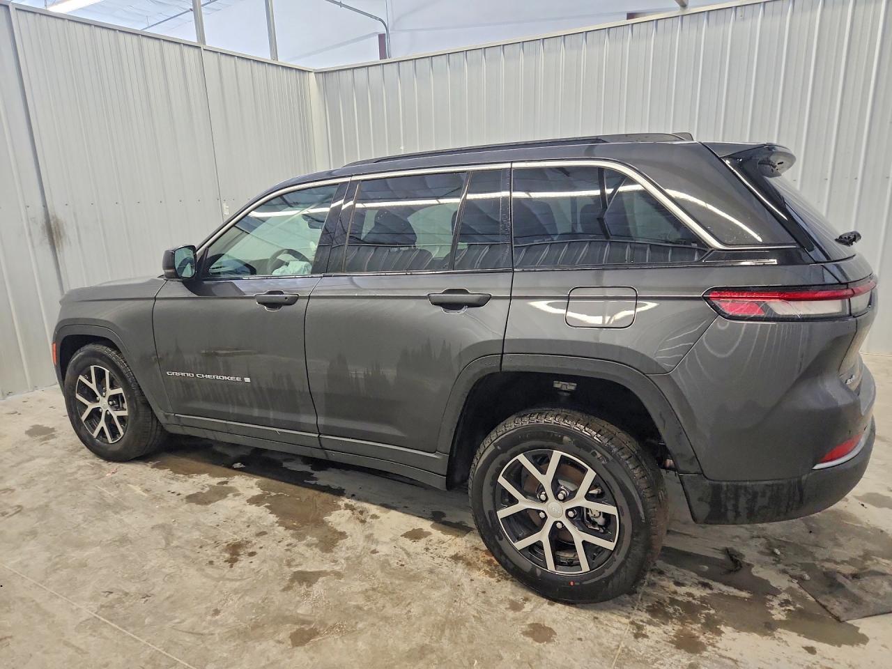 2026 JEEP GRAND CHEROKEE LIMITED — снимка 2