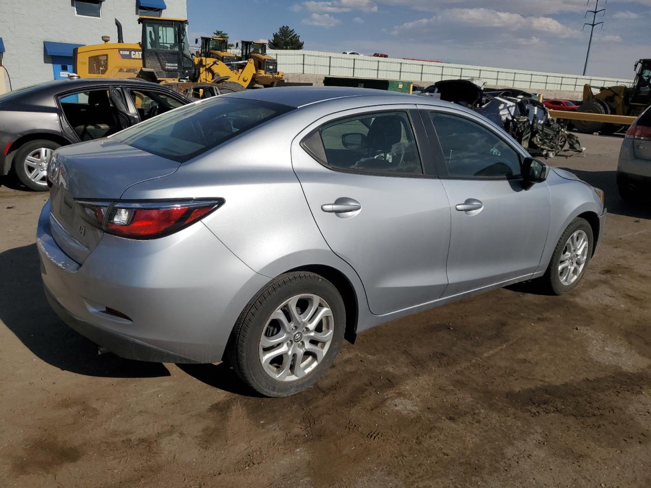 2017 TOYOTA YARIS IA — снимка 3