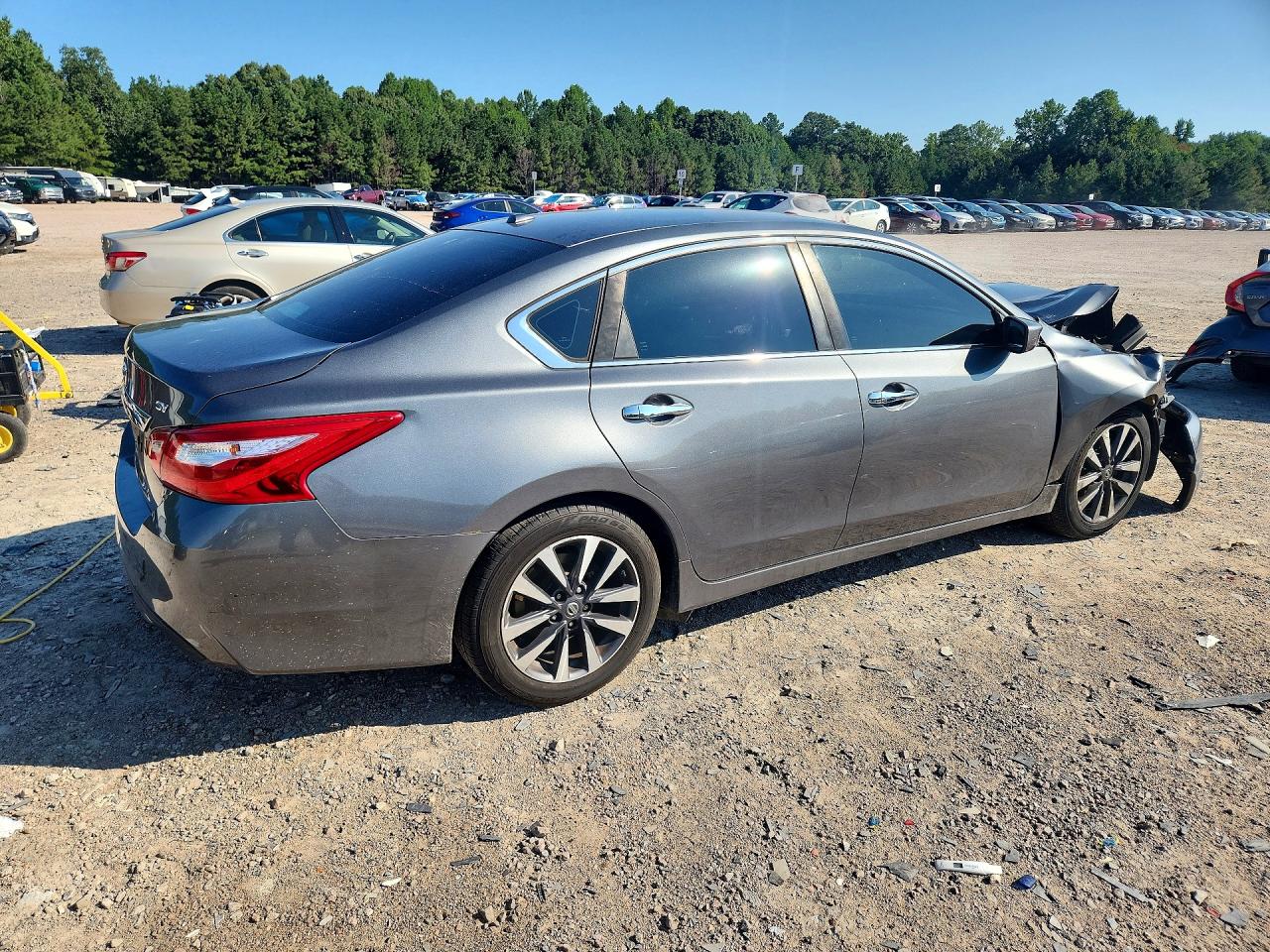 2017 NISSAN ALTIMA 2.5 SV — photo 3