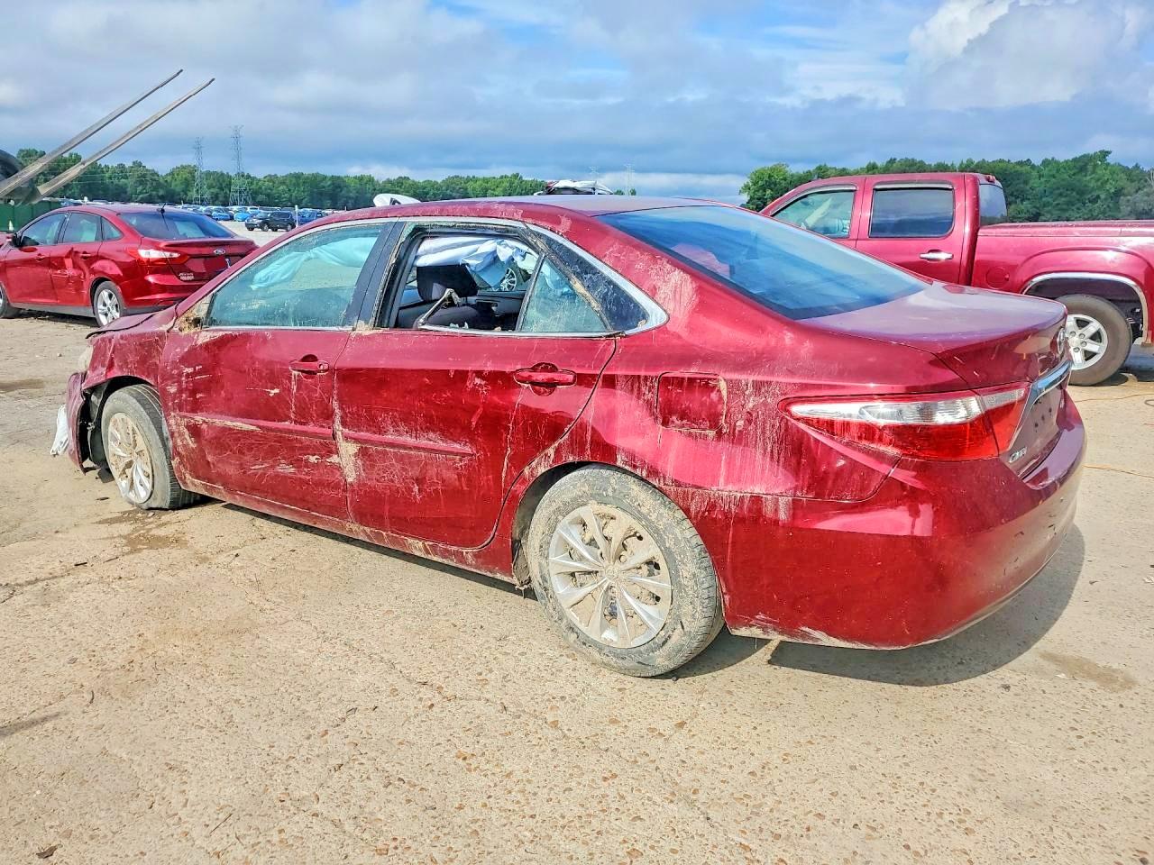 2017 TOYOTA CAMRY LE — снимка 2