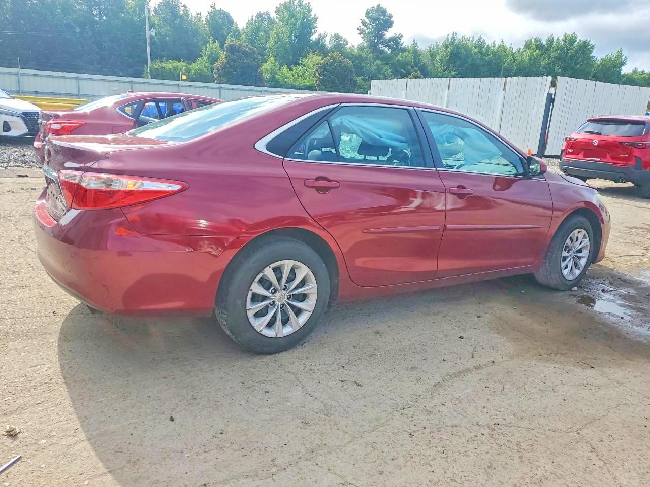 2017 TOYOTA CAMRY LE — снимка 3