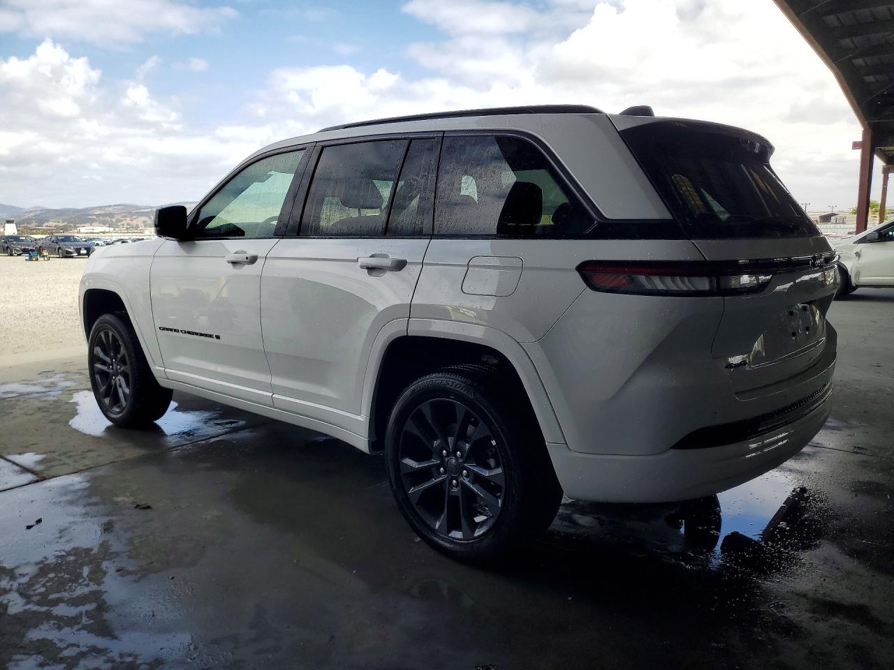 2026 JEEP GRAND CHEROKEE LIMITED — снимка 2
