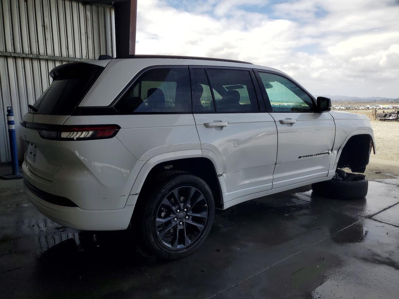 2026 JEEP GRAND CHEROKEE LIMITED — снимка 3