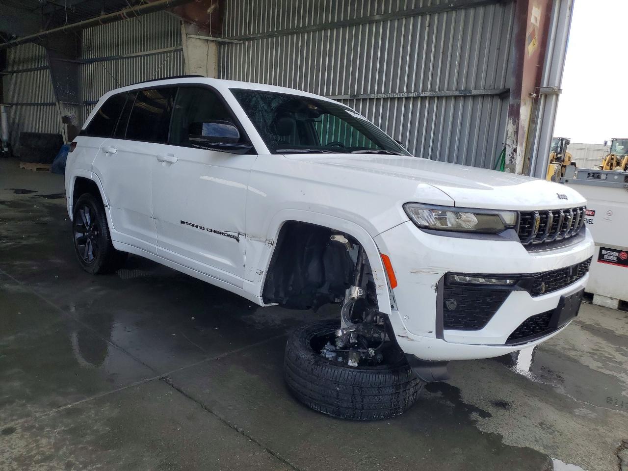2026 JEEP GRAND CHEROKEE LIMITED — снимка 4