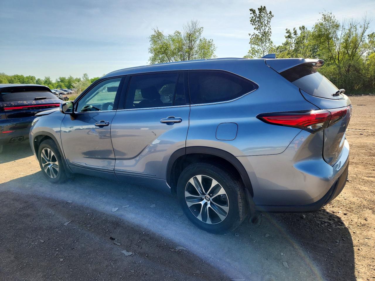 2021 TOYOTA HIGHLANDER XLE — снимка 2