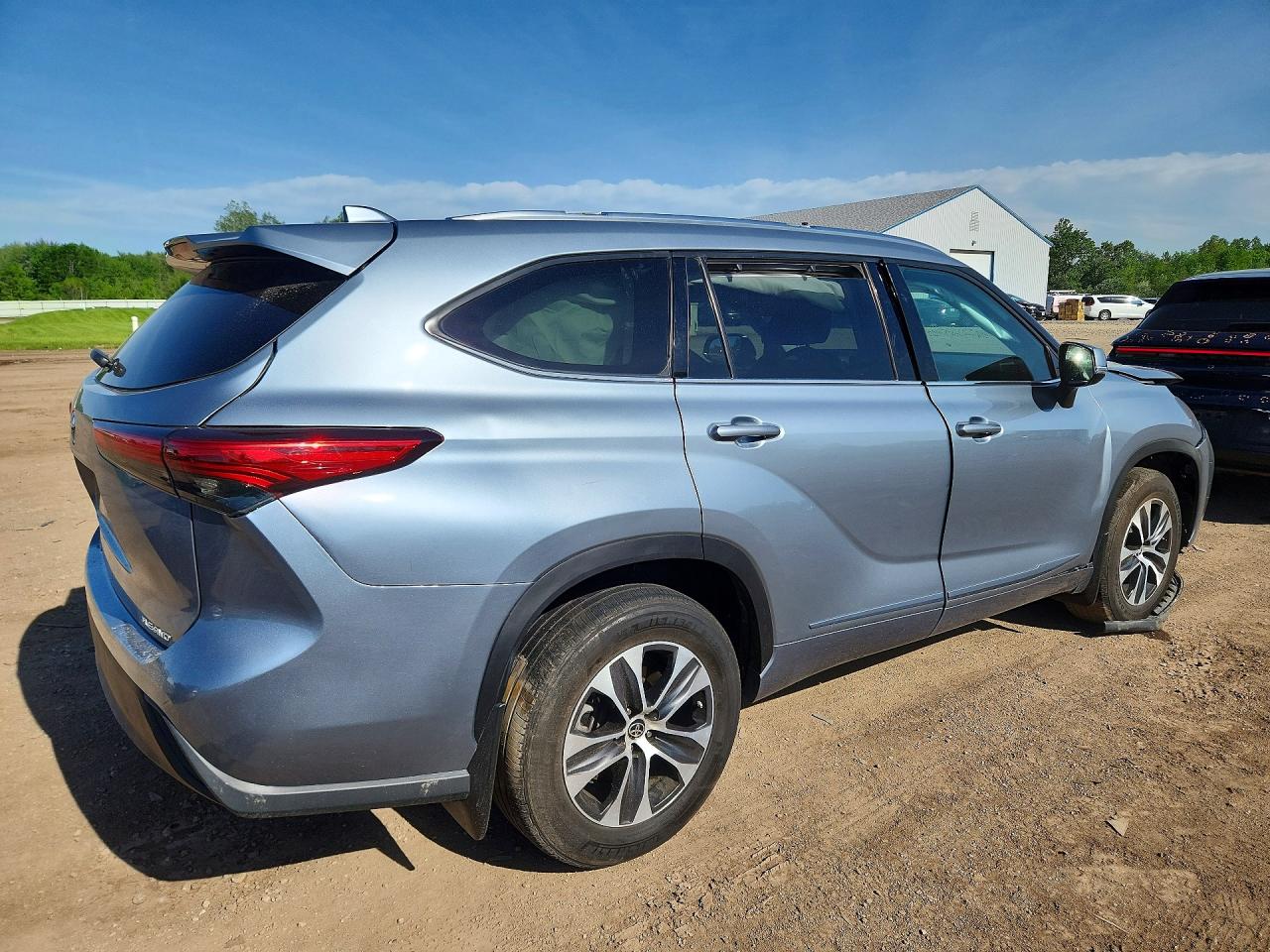 2021 TOYOTA HIGHLANDER XLE — снимка 3