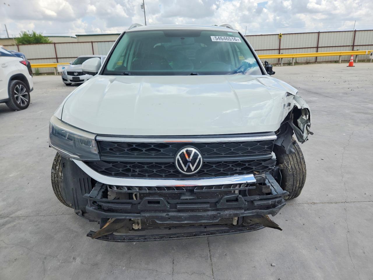 2022 VOLKSWAGEN TAOS SE — снимка 5