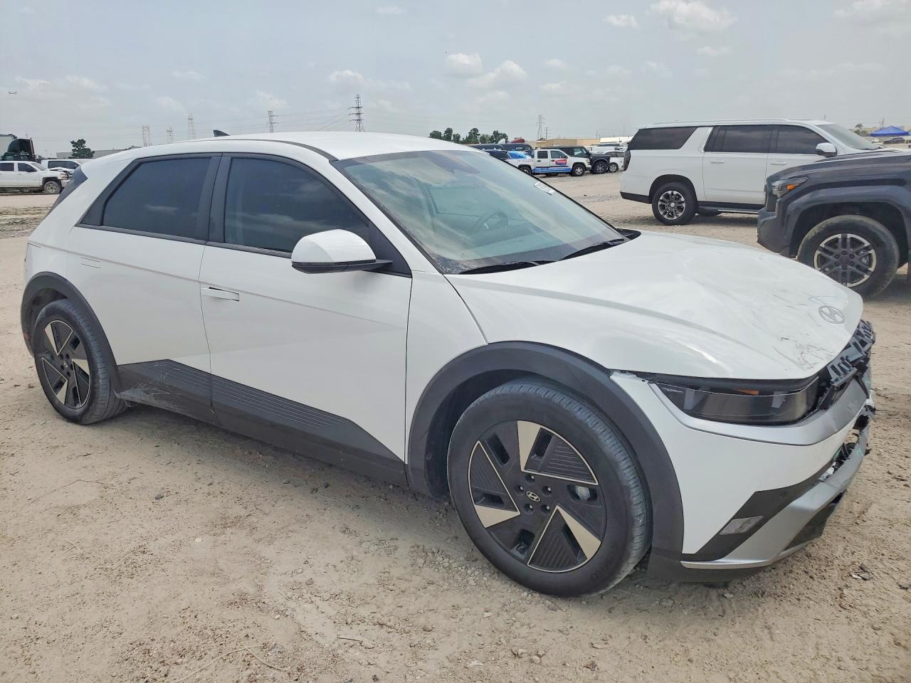 2025 HYUNDAI IONIQ 5 SE — снимка 4
