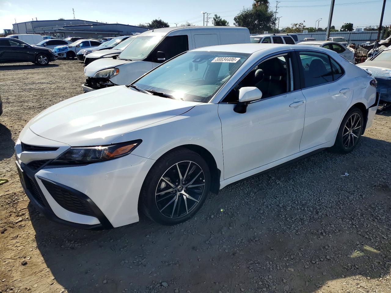 2024 TOYOTA CAMRY SE