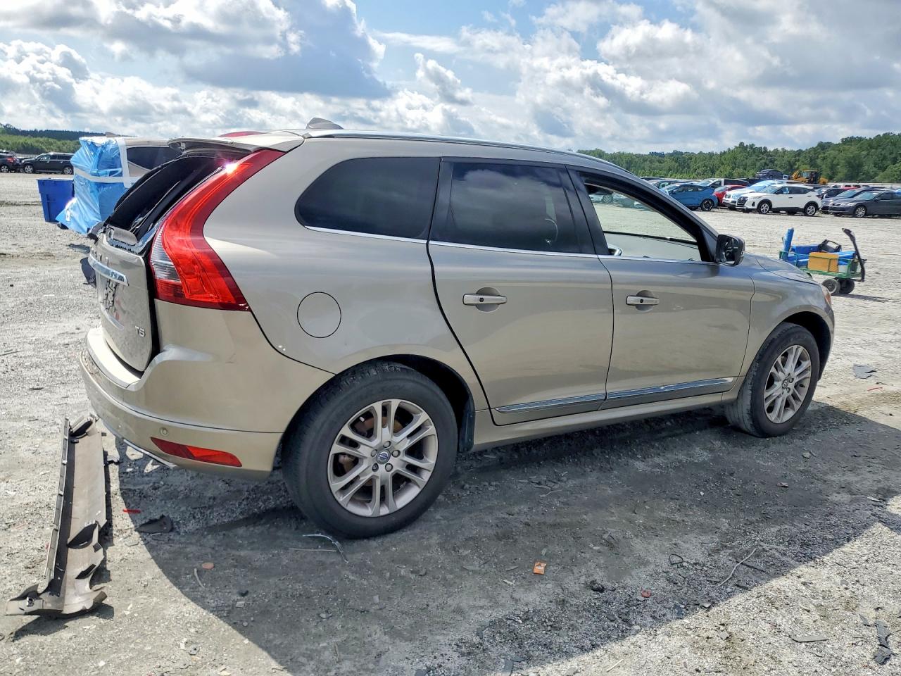2016 VOLVO XC60 T5 PREMIER — снимка 3