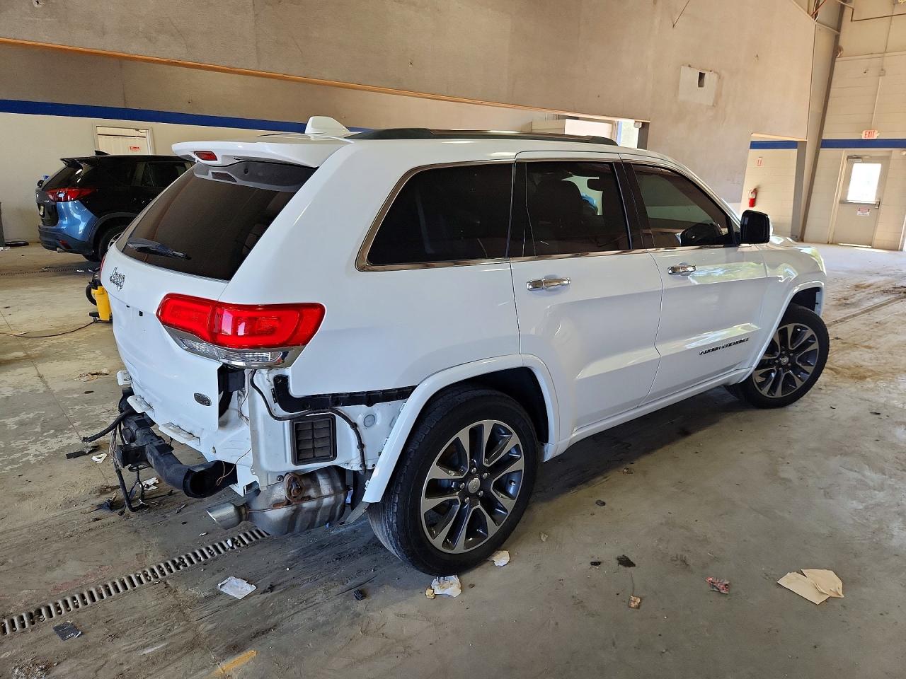 2018 JEEP GRAND CHEROKEE OVERLAND — снимка 3
