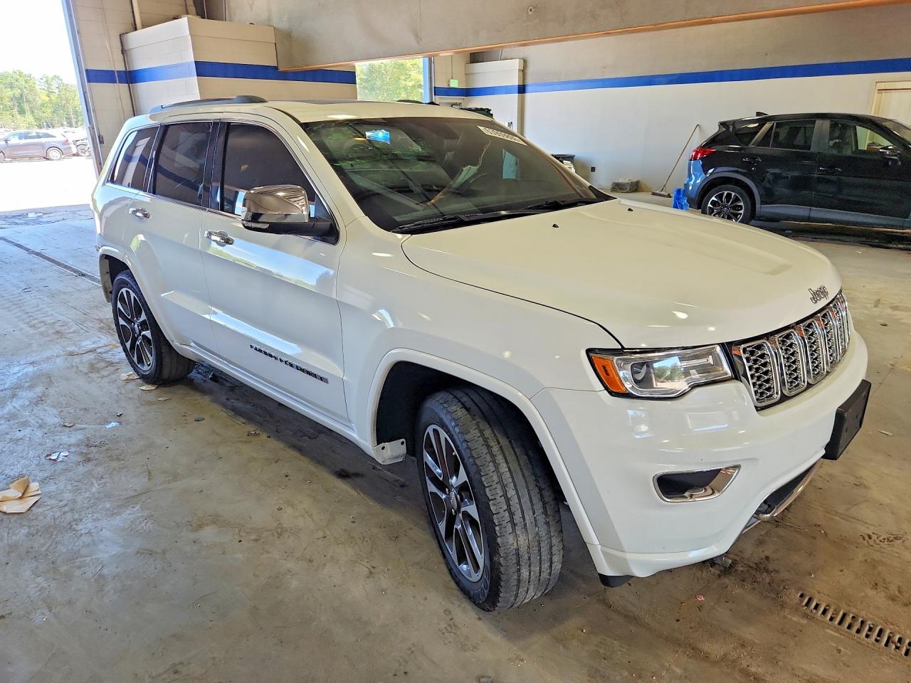 2018 JEEP GRAND CHEROKEE OVERLAND — снимка 4