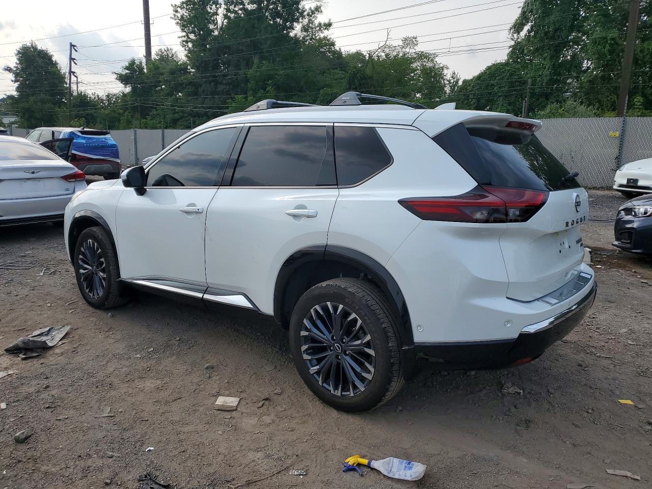 2026 NISSAN ROGUE PLATINUM — снимка 2