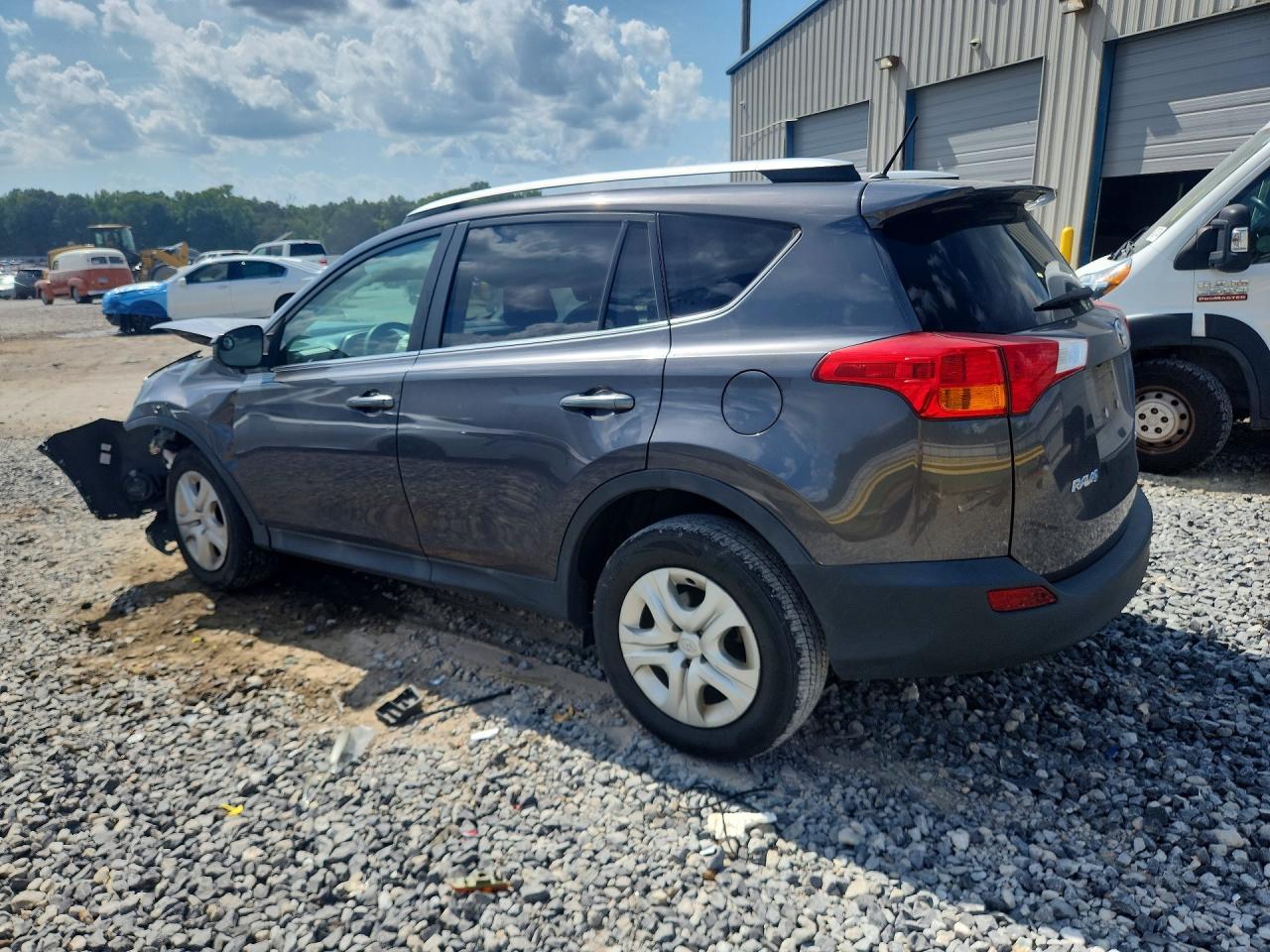 2015 TOYOTA RAV4 LE — снимка 2