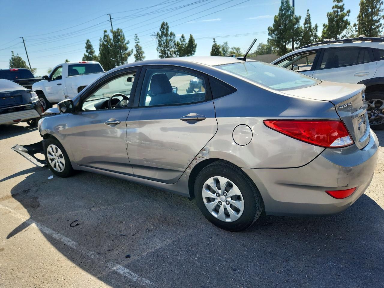 2017 HYUNDAI ACCENT SE — снимка 2
