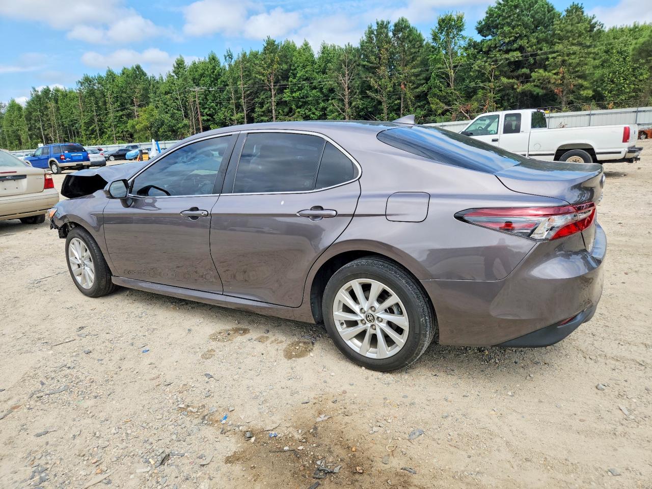 2023 TOYOTA CAMRY LE — снимка 2