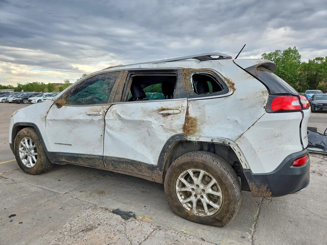 2015 JEEP CHEROKEE LATITUDE — снимка 2