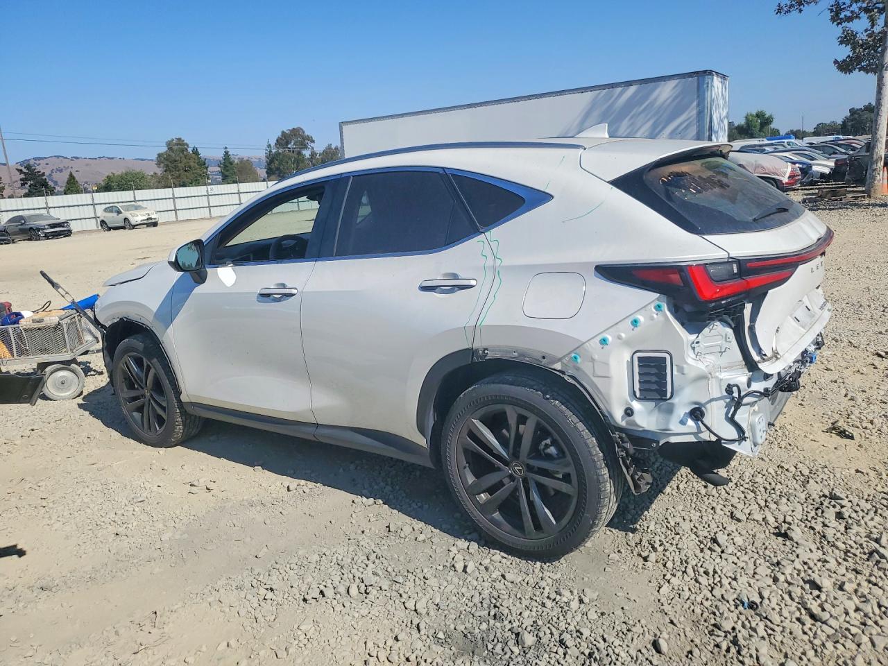 2024 LEXUS NX 450H+ BASE — снимка 2