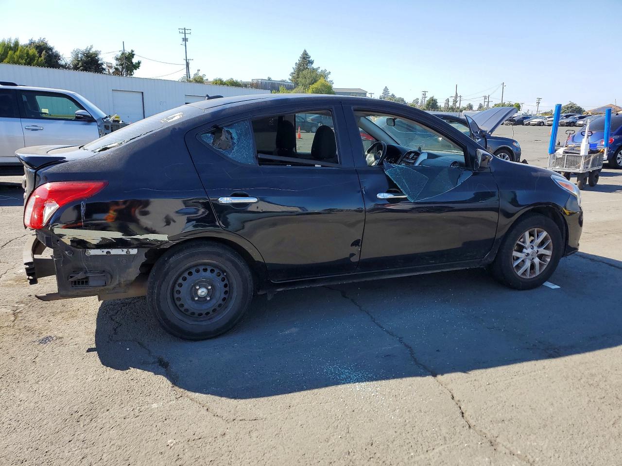 2018 NISSAN VERSA SV — снимка 3