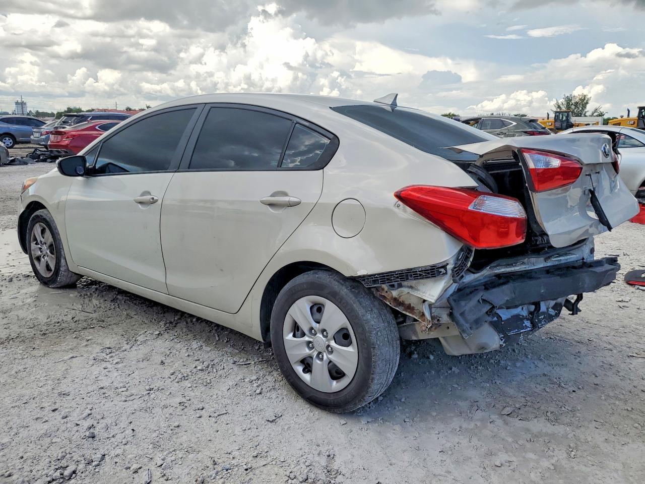 2015 KIA FORTE LX — снимка 2